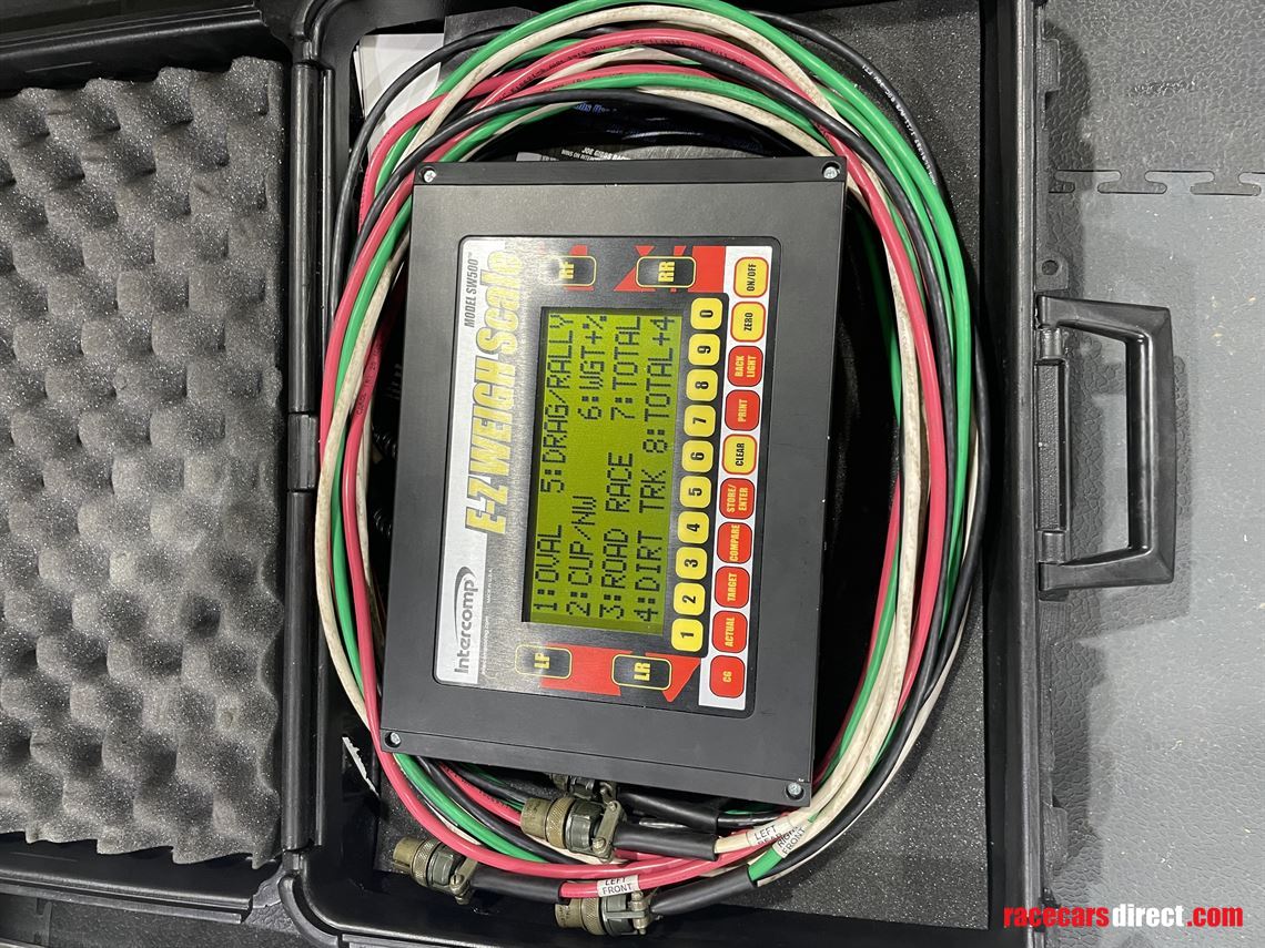 intercomp-e-z-scales-with-roll-off-levelers