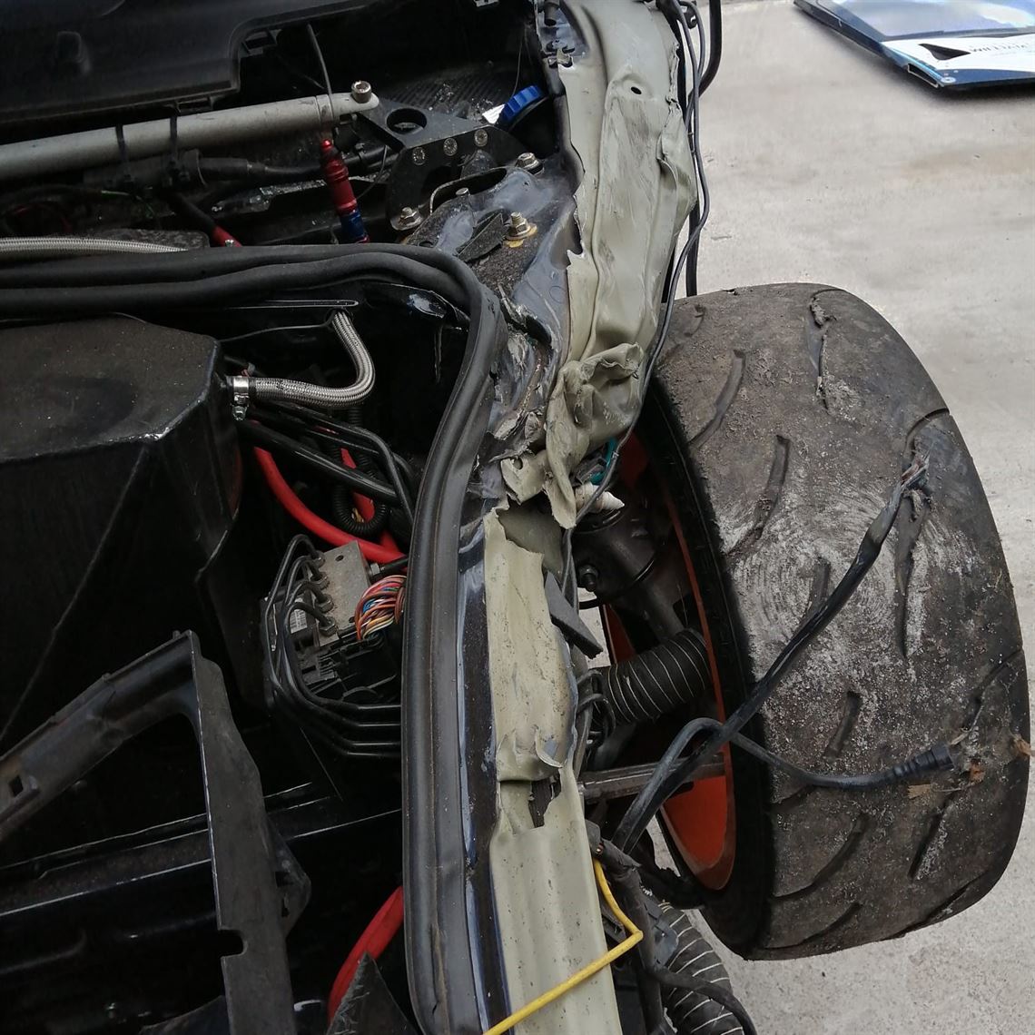 porsche-cayman--37-litre---gt4-spec-new-pics