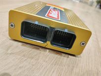 motec-m800-ecu-and-d153-display