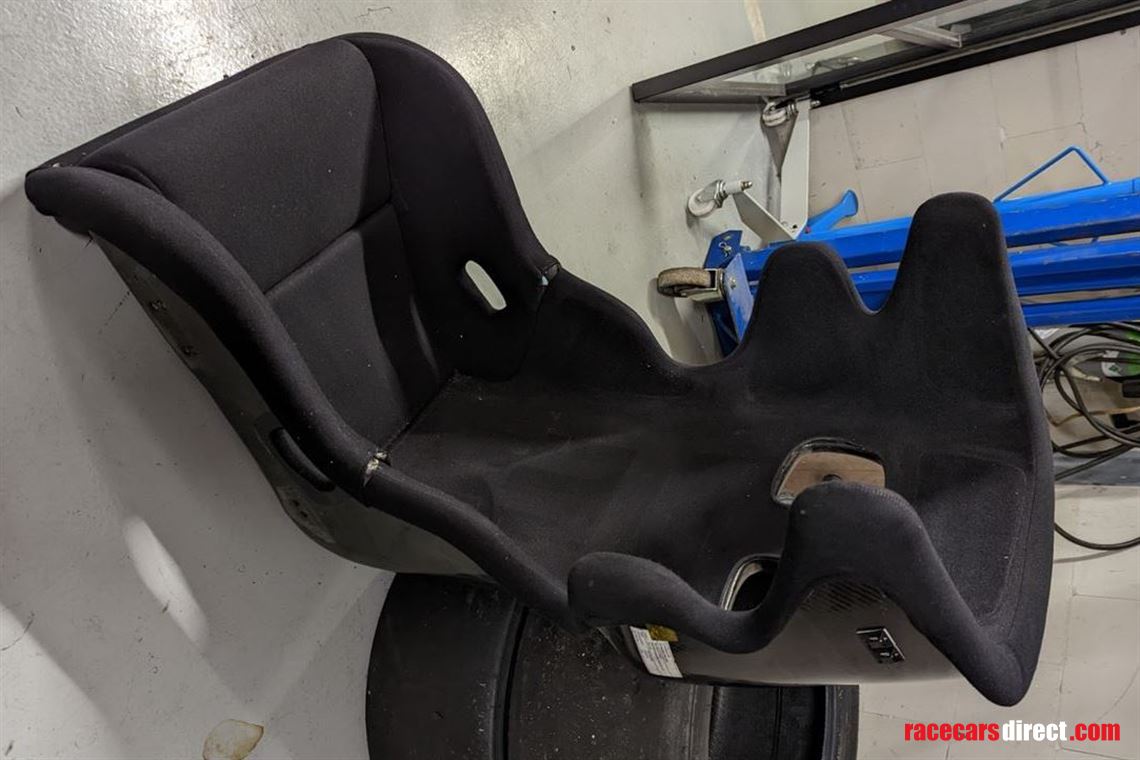 recaro-p1300-race-seat