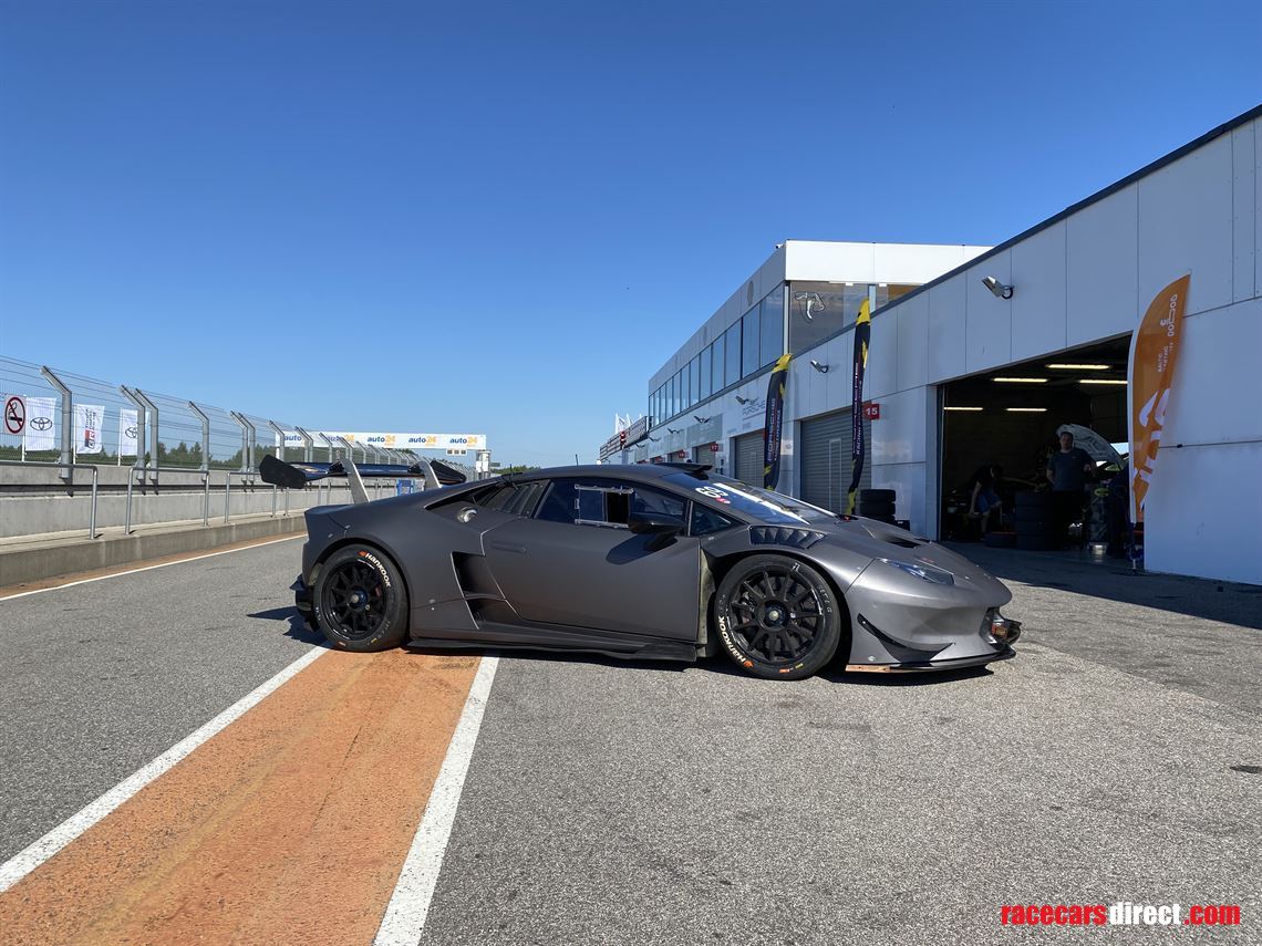 lamborghini-super-trofeo