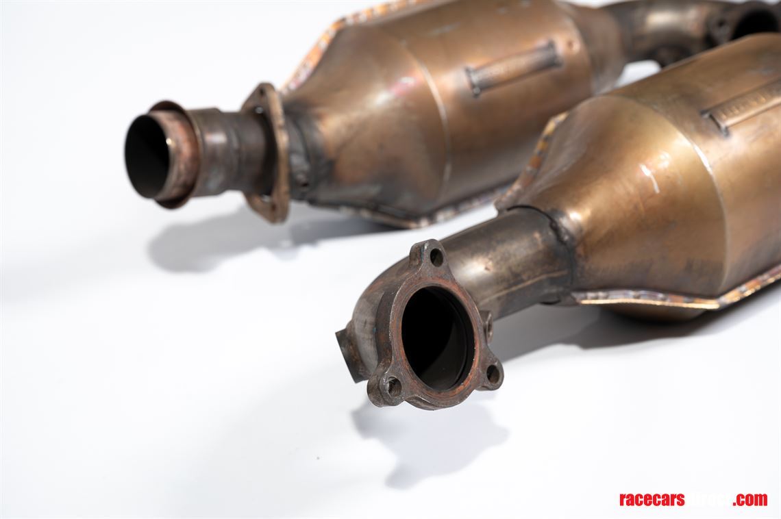 ferrari-f40-catalytic-converters