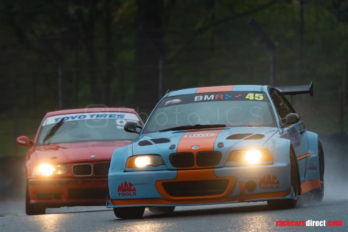 bmw-e46-wide-bodied-m3-in-gulf-racing-colours