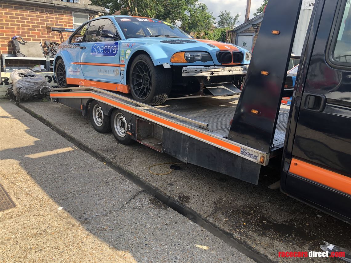 bmw-e46-wide-bodied-m3-in-gulf-racing-colours