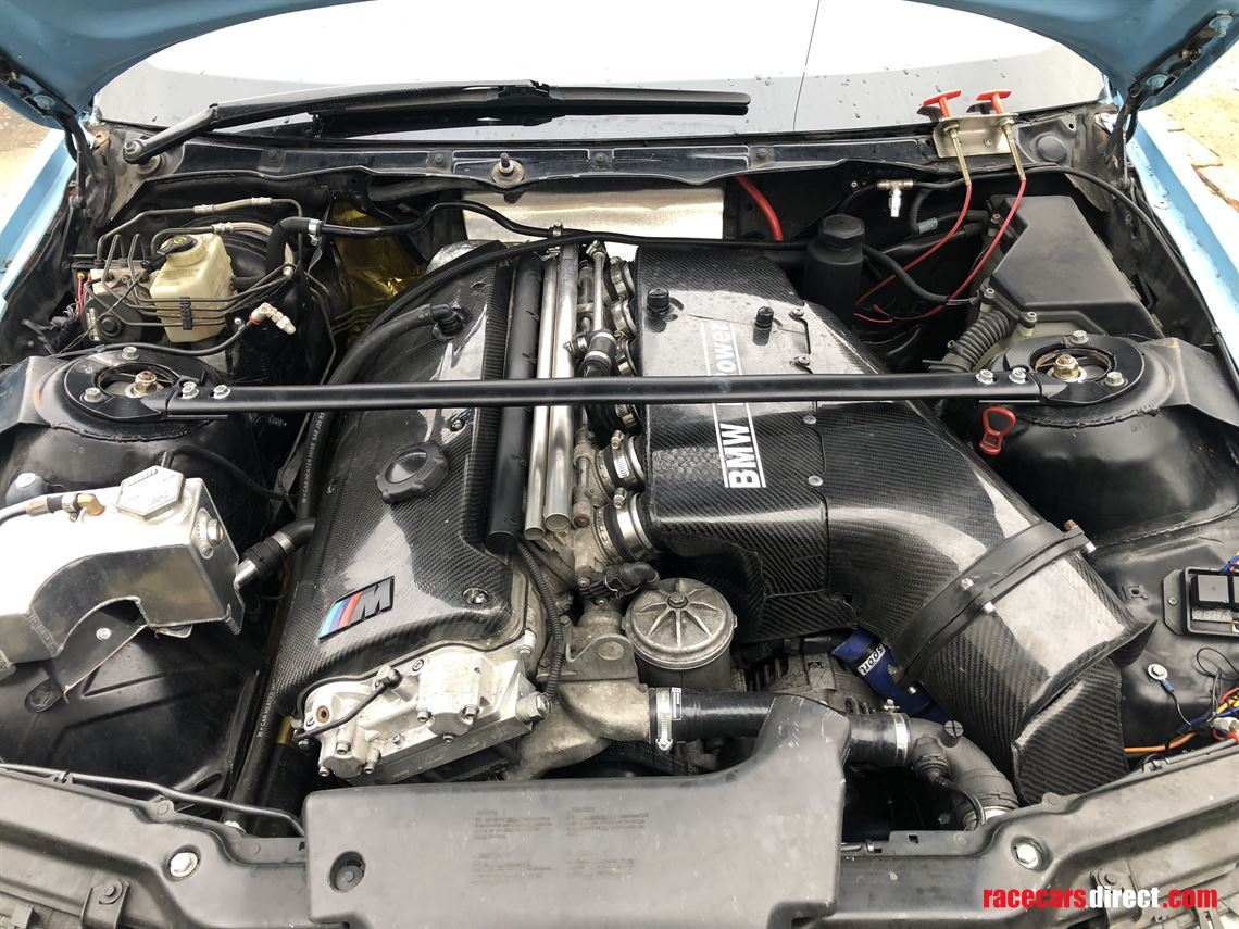 bmw-e46-wide-bodied-m3-in-gulf-racing-colours