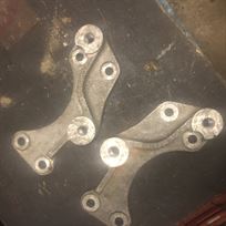 pair-caliper-mounts---sv377a-sv378a--origins