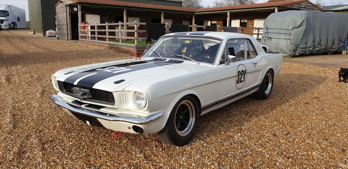 1966-ford-mustang-fia-alan-mann-racing