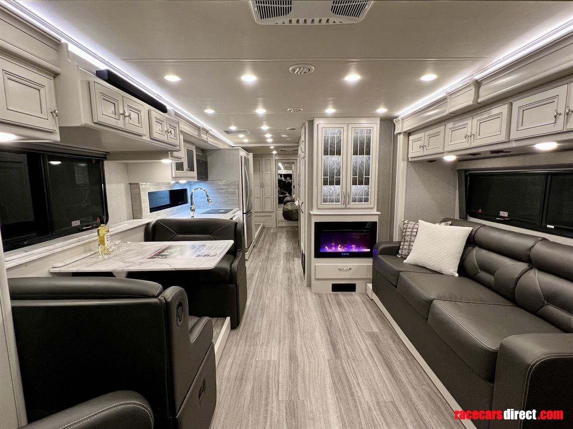 new-fleetwood-frontier-34gt