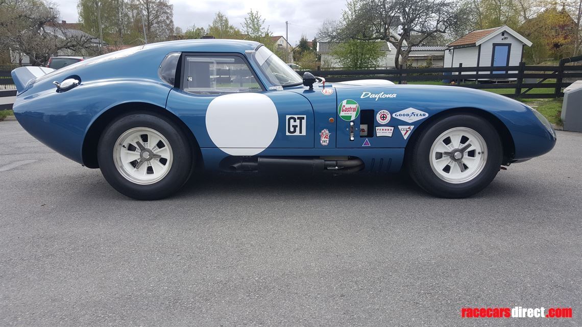 cobra-daytona-race-legal-road-legal