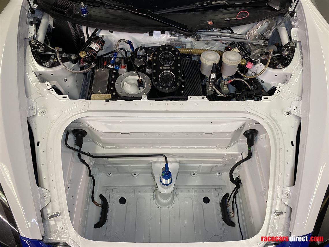 porsche-718-cayman-gt4-manthey-racing