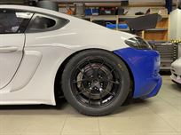 porsche-718-cayman-gt4-manthey-racing