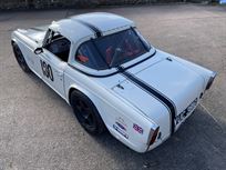 triumph-tr5-historic-race-car