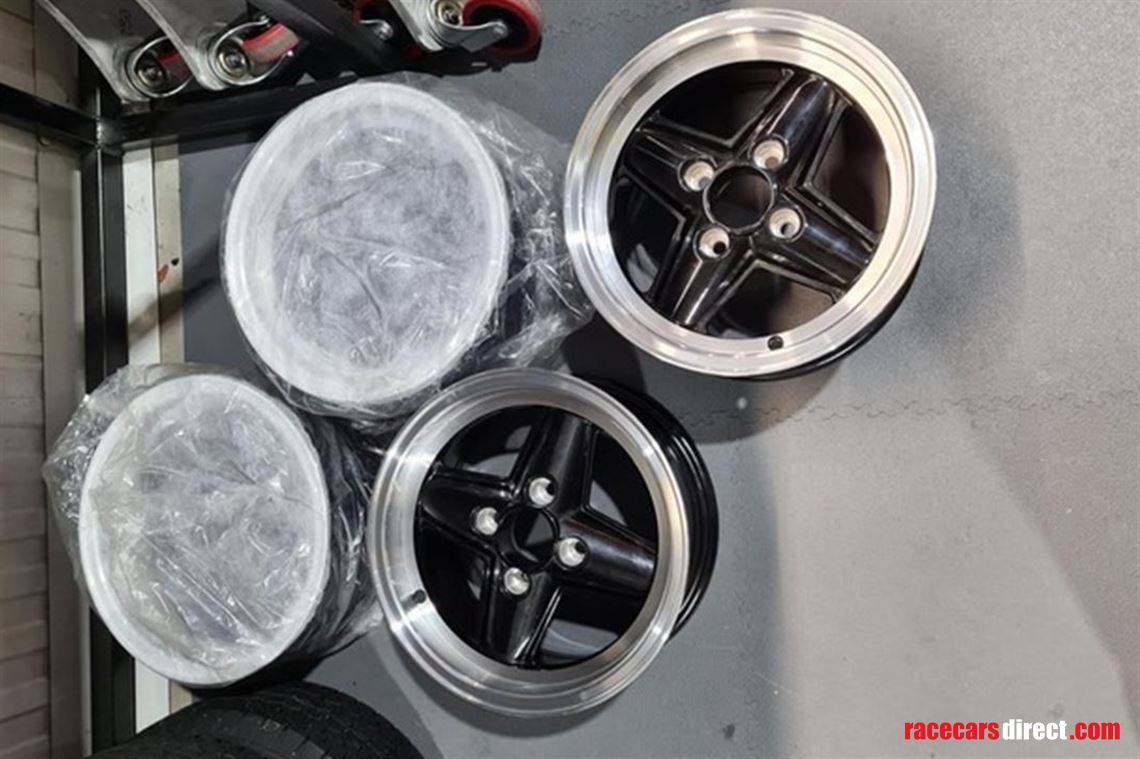 brand-new-revolution-13-x-6-4-stud-alloys