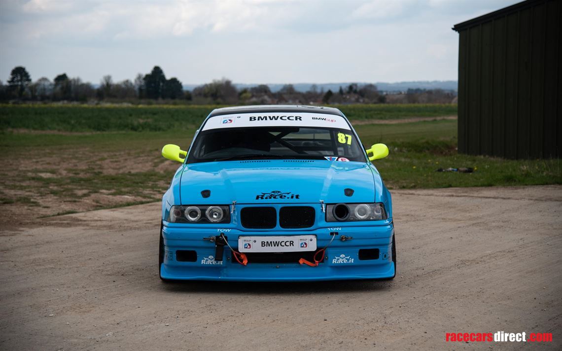 1995-bmw-e36-318is-race-car-bmw-class-winner
