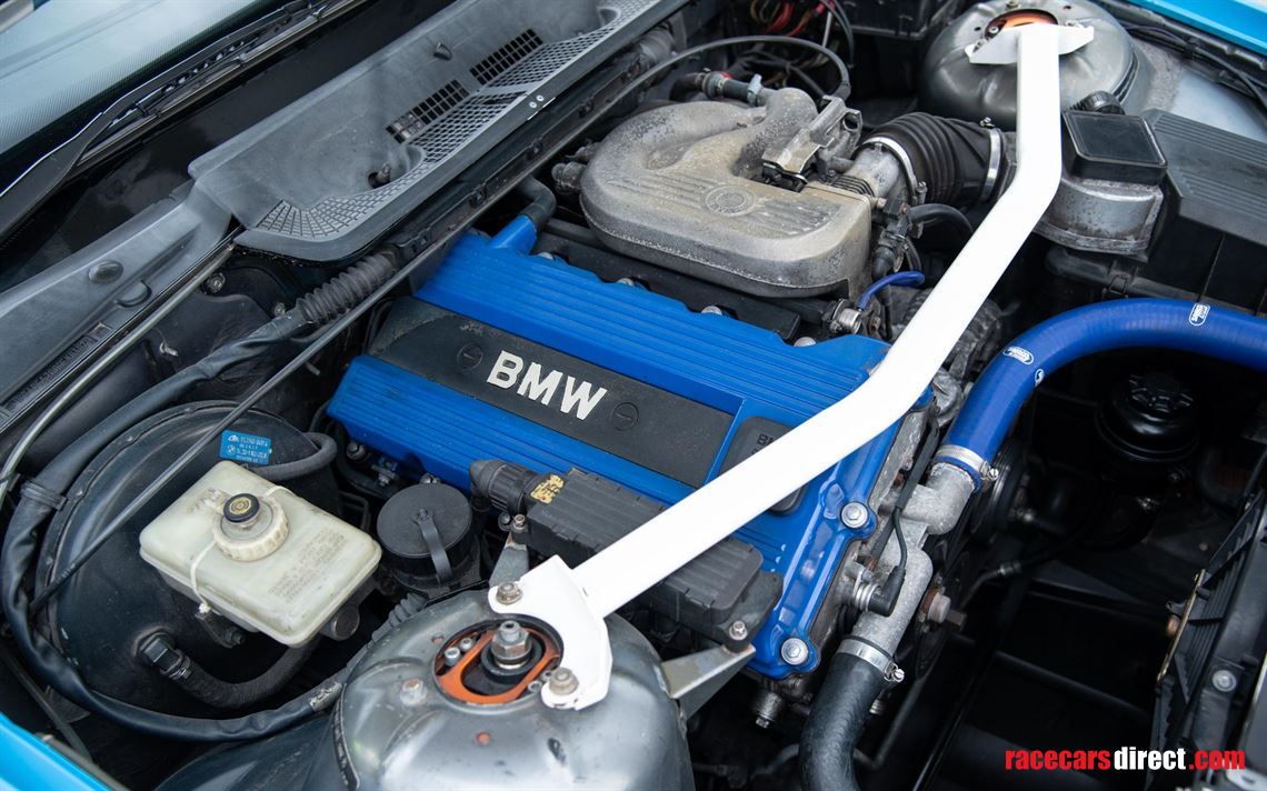 1995-bmw-e36-318is-race-car-bmw-class-winner
