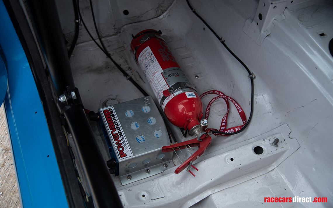 1995-bmw-e36-318is-race-car-bmw-class-winner