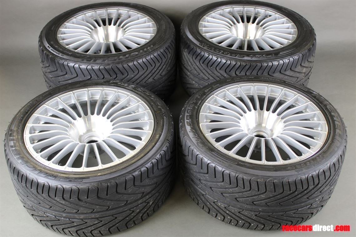 mercedes-benz-clk-gtr-wheels-street-version