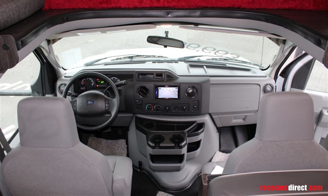 2020-forest-river-sunseeker-3250dsle