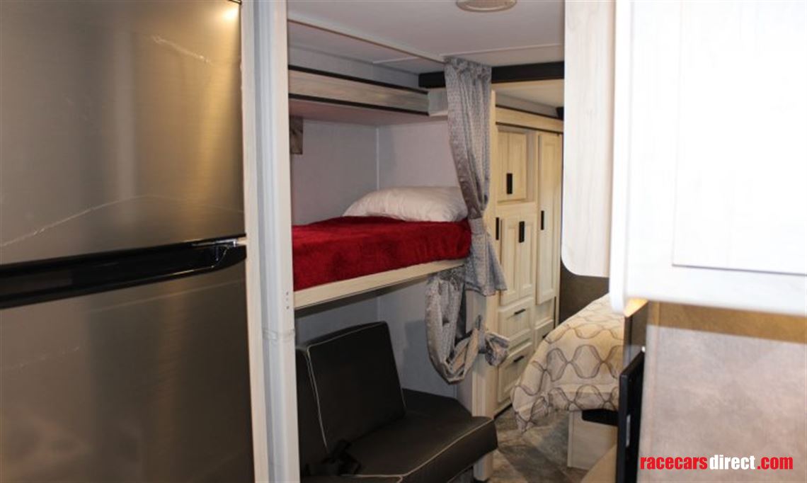 2020-forest-river-sunseeker-3250dsle