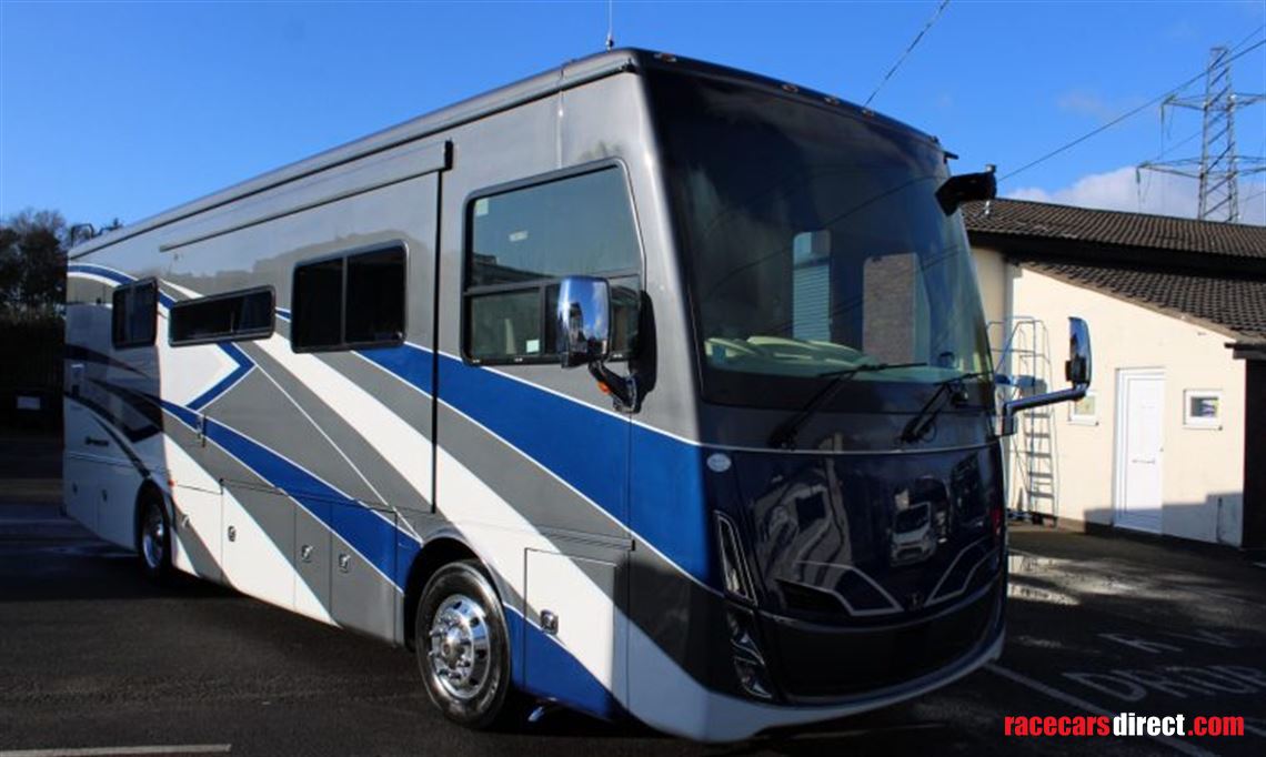 2022-tiffin-allegro-breeze-31ebr-right-hand-d