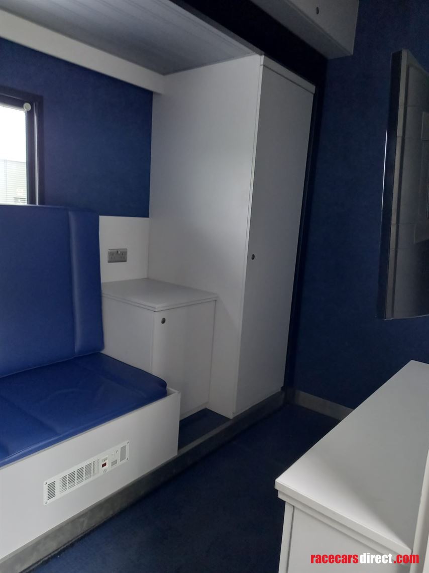 2010-mercedes-axor-1843ls-auto