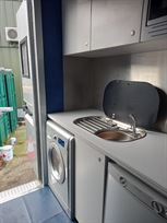 2010-mercedes-axor-1843ls-auto