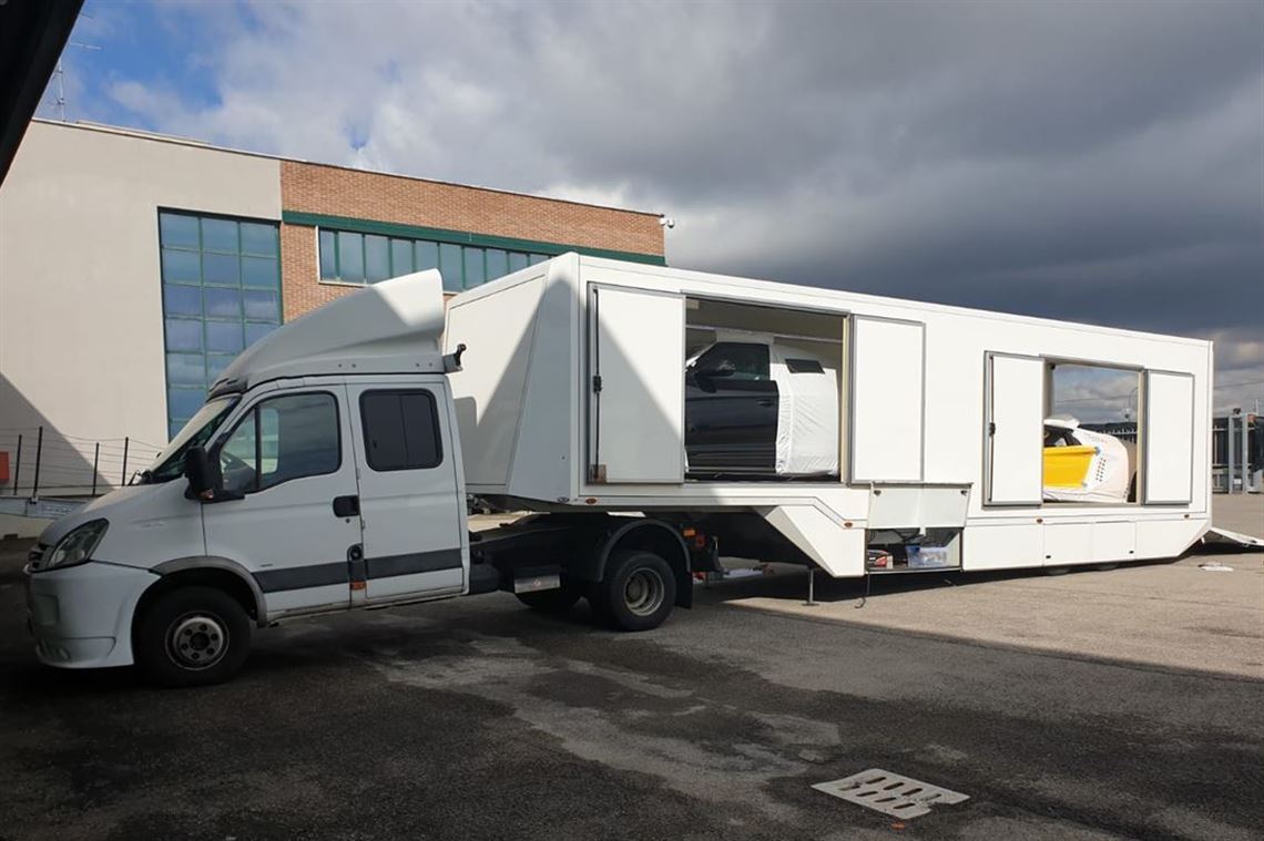 ivecoturatello-2-car-transporter