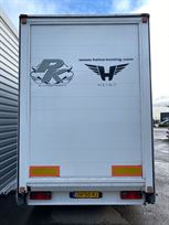 race-trailer-for-up-to-4-cars-with-living-are