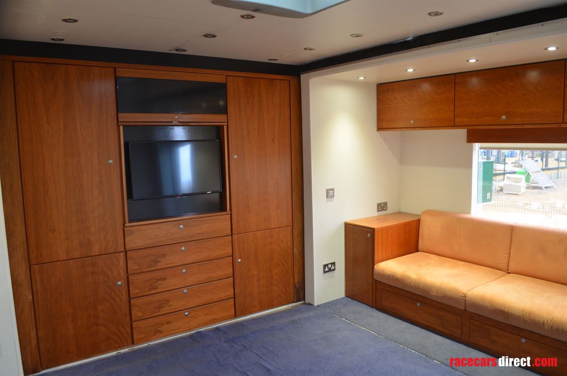 4-car-transporter-with-two-slideouts-and-actr