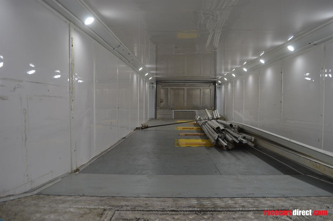 4-car-transporter-with-two-slideouts-and-actr