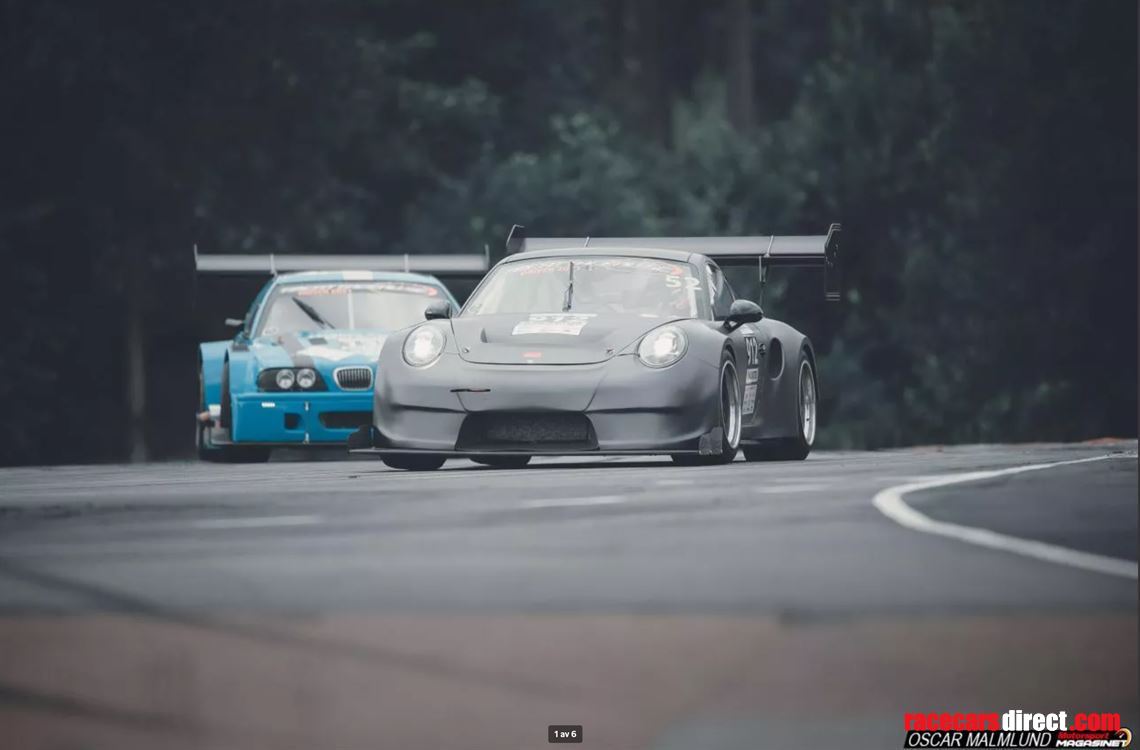 unique-and-fast-porsche-991-cup