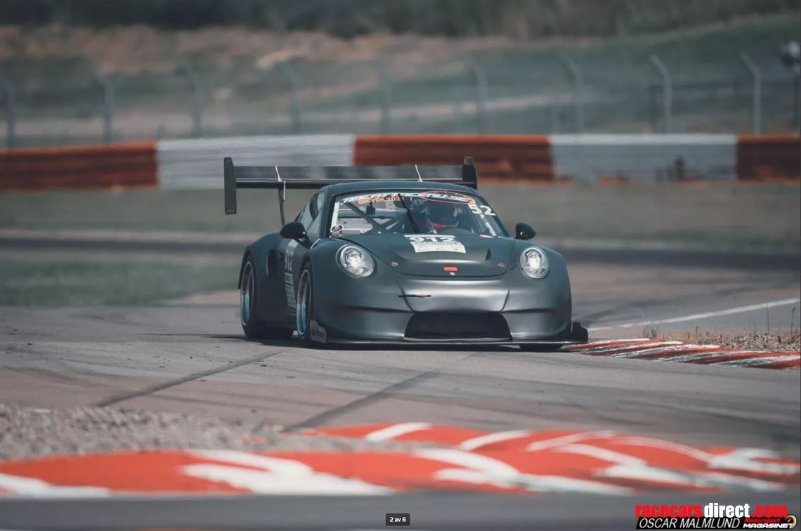 unique-and-fast-porsche-991-cup