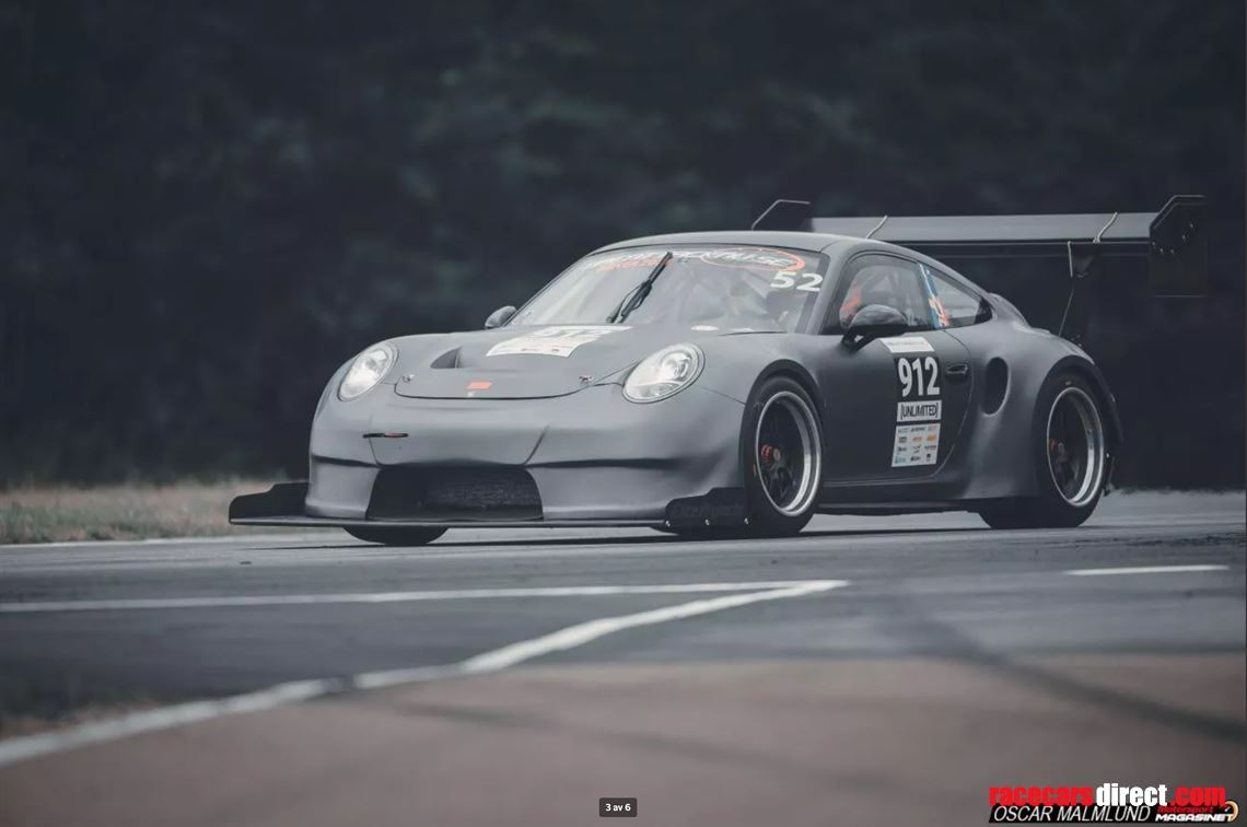 unique-and-fast-porsche-991-cup