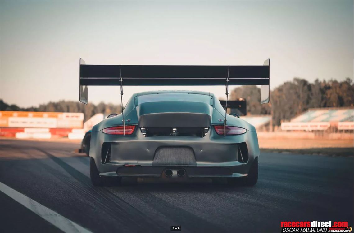 unique-and-fast-porsche-991-cup