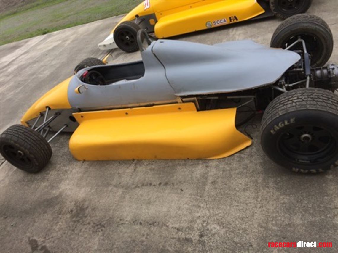 686 w/modified eng. cover (see text)