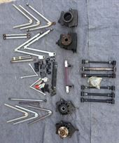 Susp & spare uprights for either car