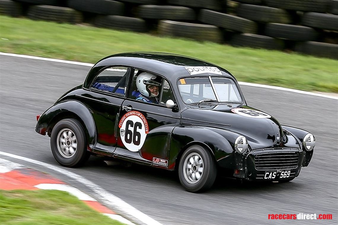 morris-minor-split-screen-racer