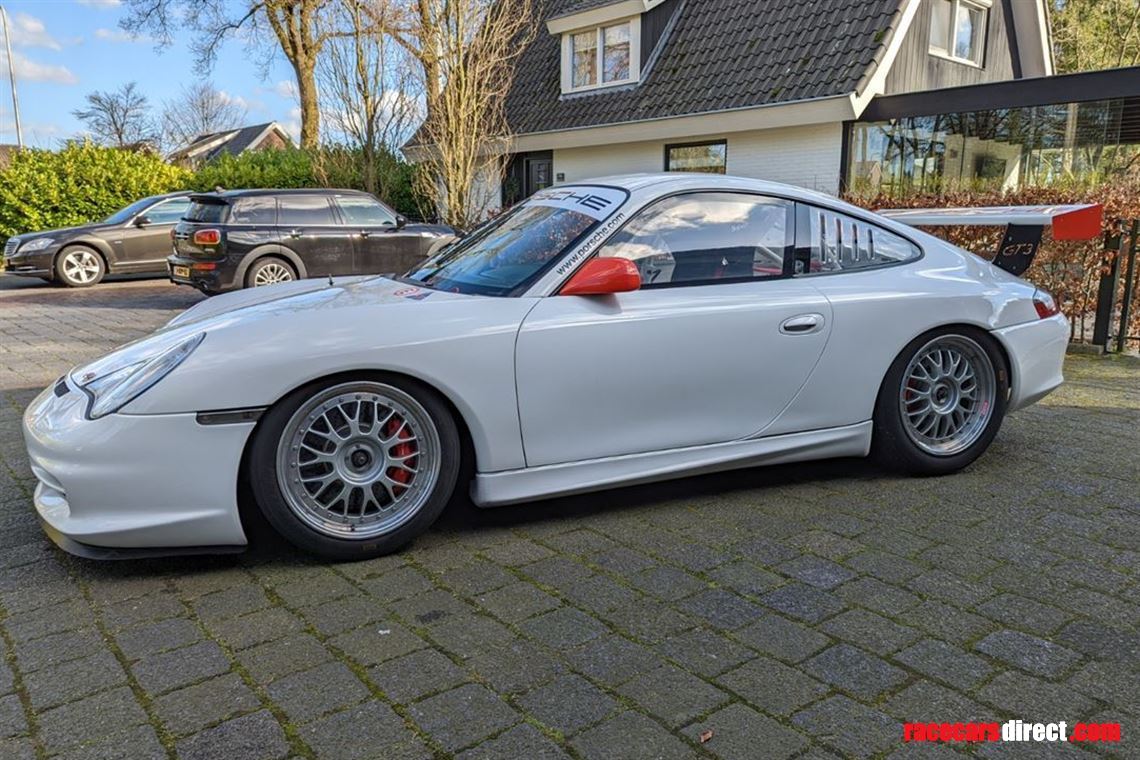 porsche-911-996-gt3-cup-2004