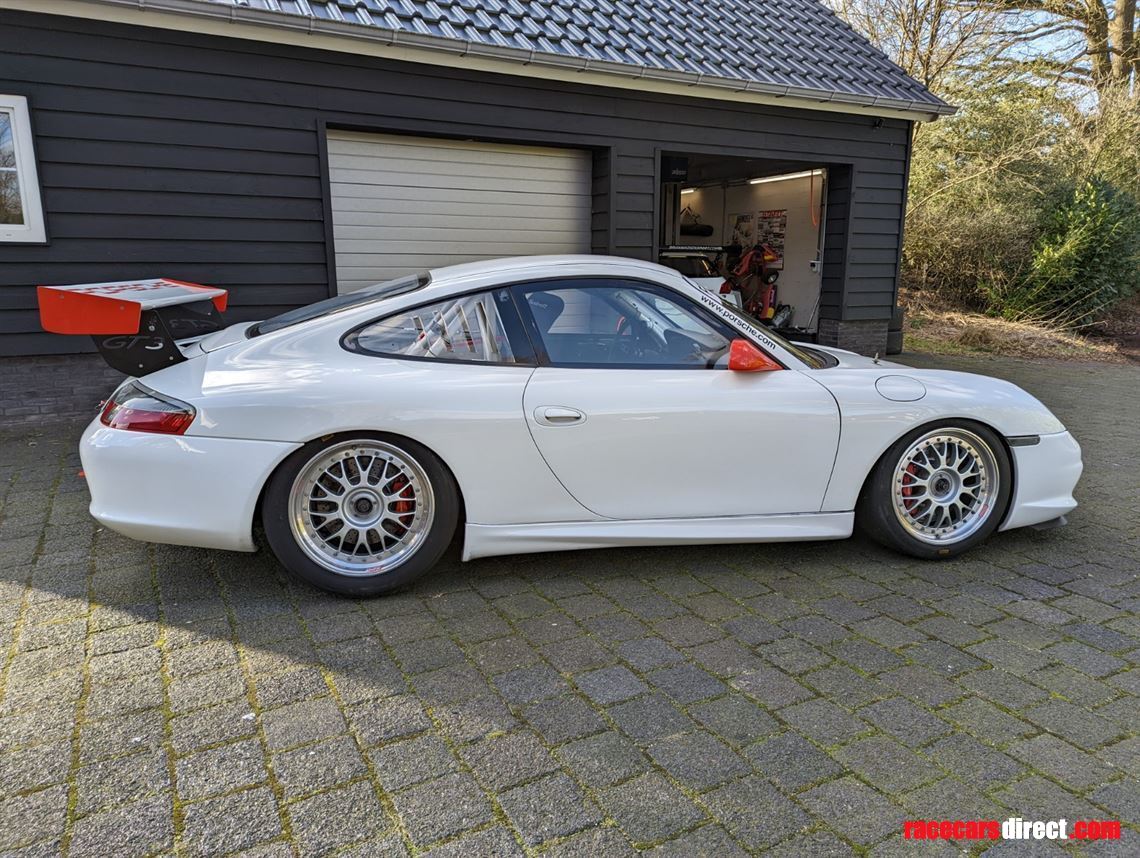 porsche-911-996-gt3-cup-2004