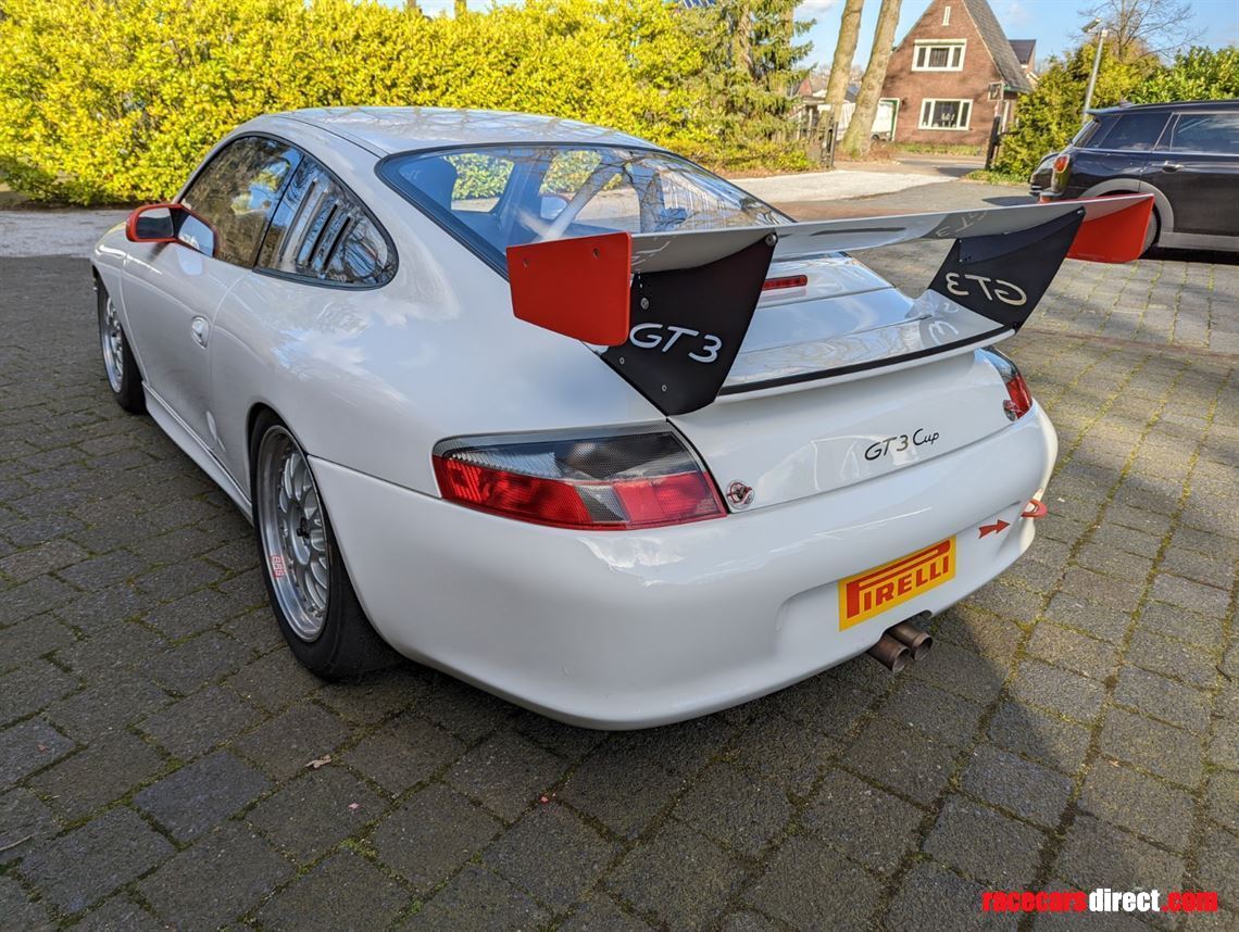 porsche-911-996-gt3-cup-2004