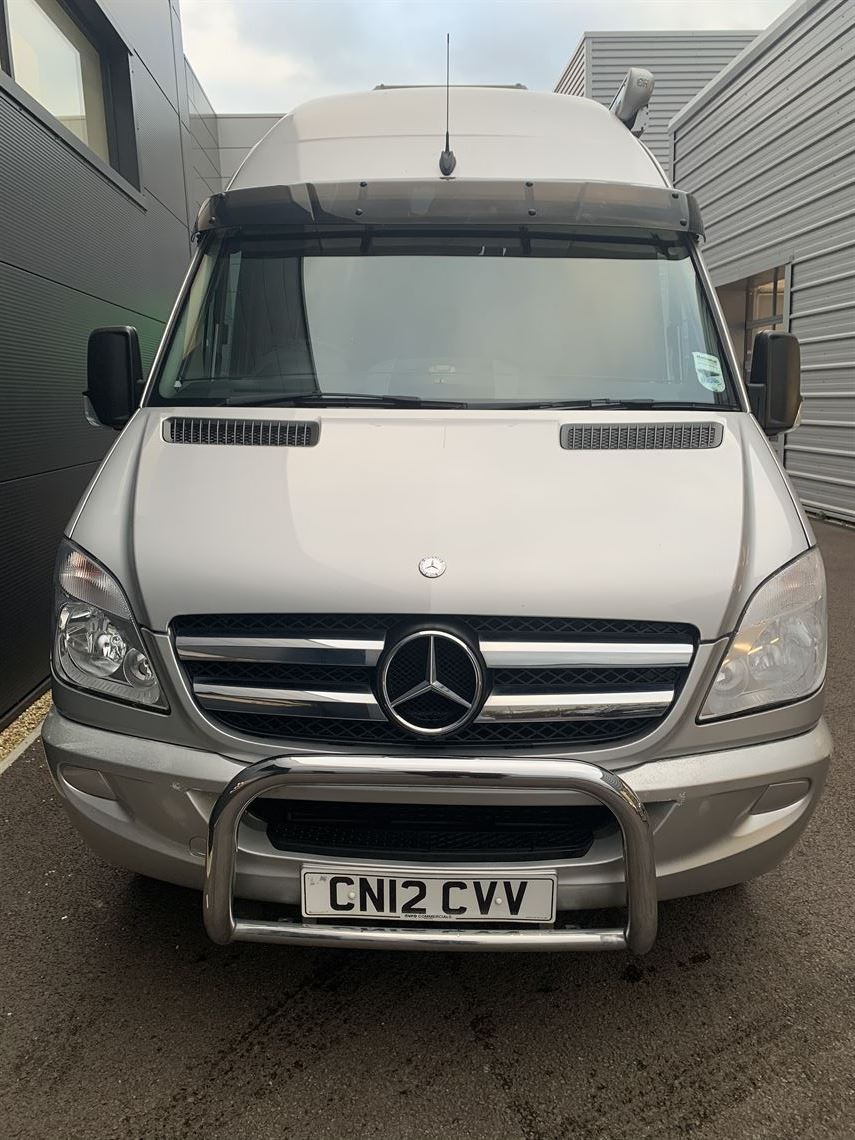 mercedes-sprinter-516-cdi-race-truck