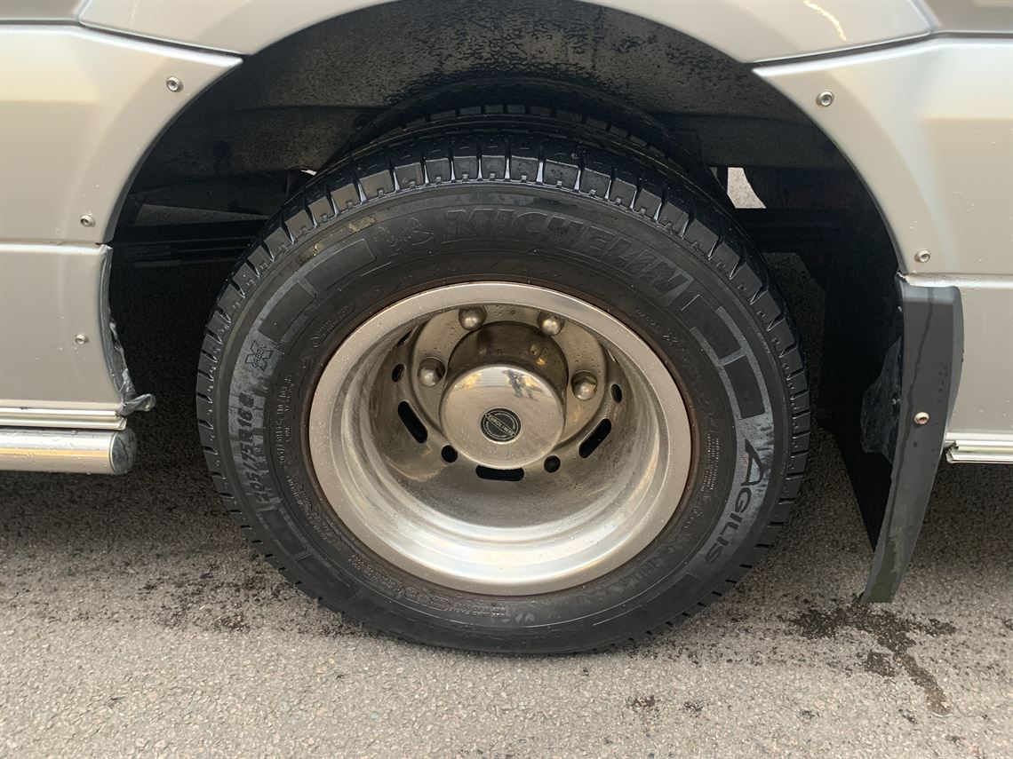 mercedes-sprinter-516-cdi-race-truck