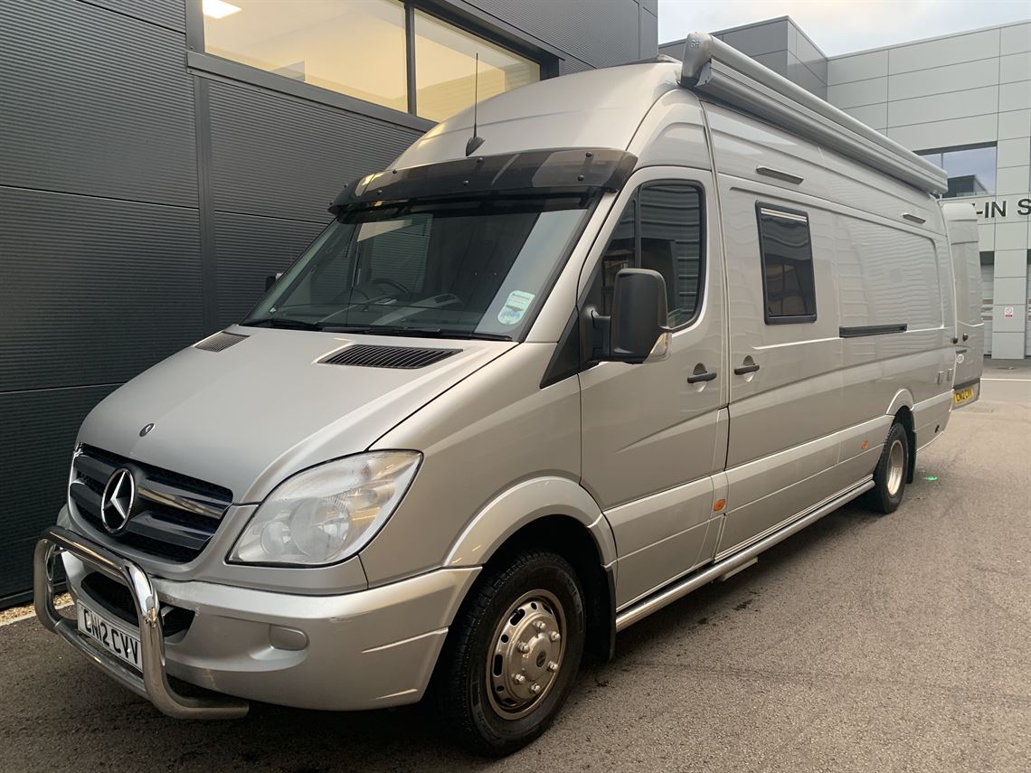 mercedes-sprinter-516-cdi-race-truck