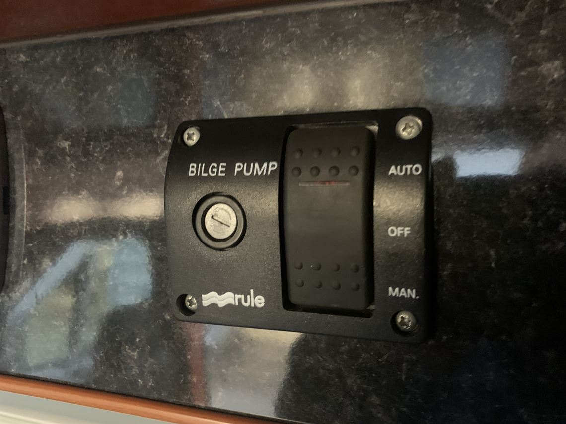 mercedes-sprinter-516-cdi-race-truck