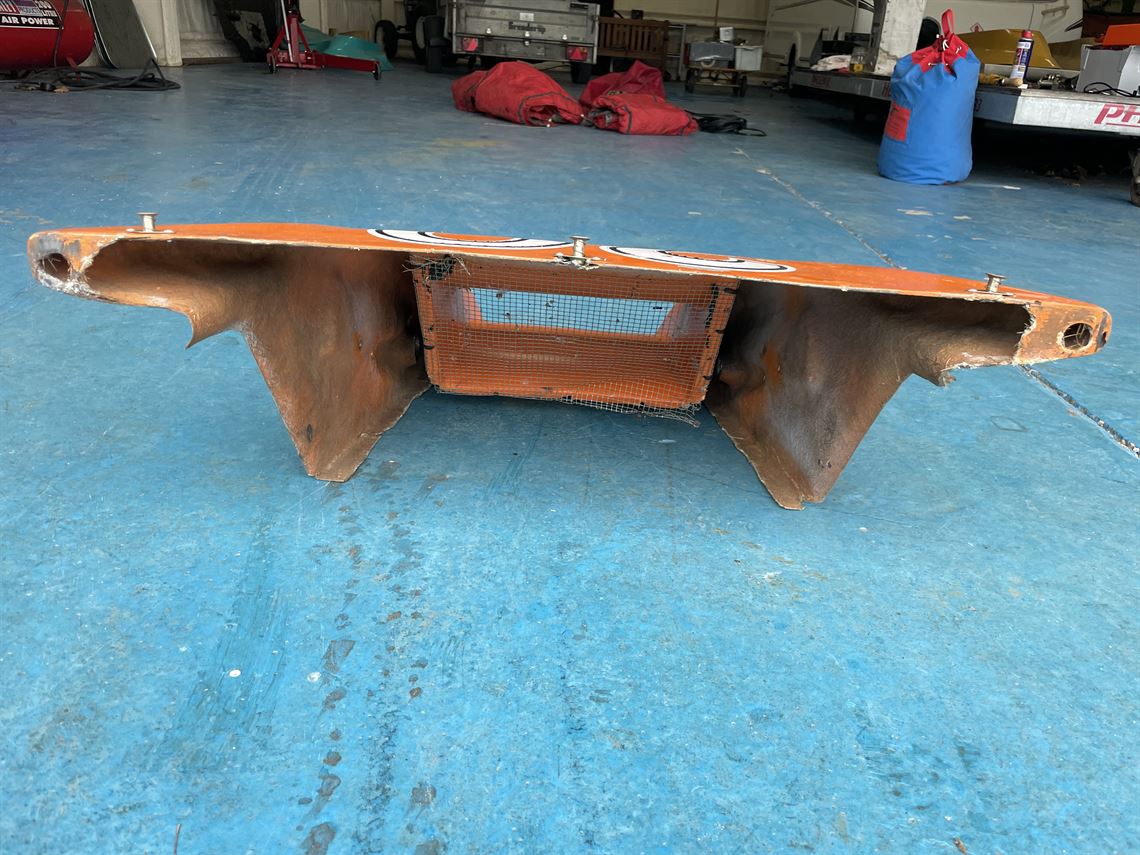 formula-1-surtees-ts-20-nosecone