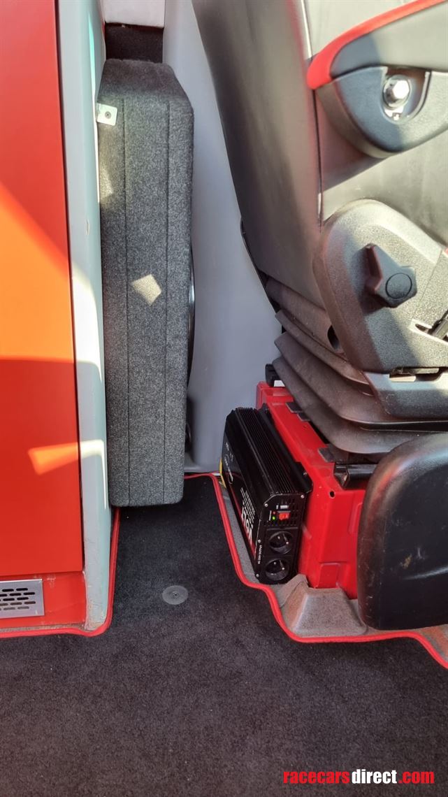 mb-sprinter-v6-automat-transport-of-motorcycl