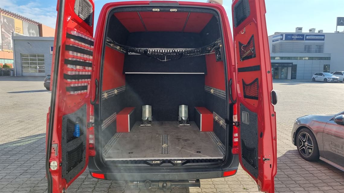 mb-sprinter-v6-automat-transport-of-motorcycl