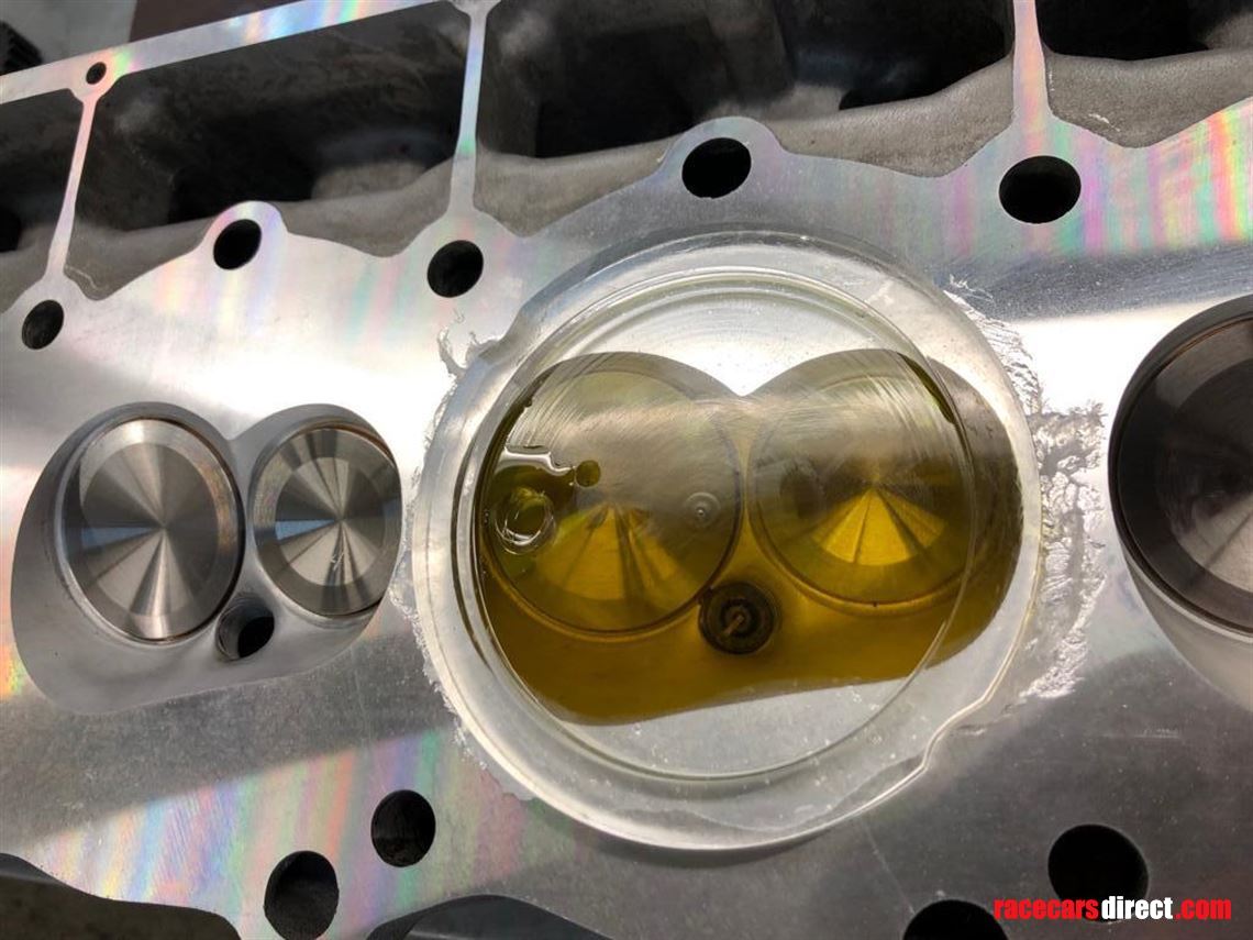 dodge-chrysler-oreca-viper-gts-r-cylinder-hea