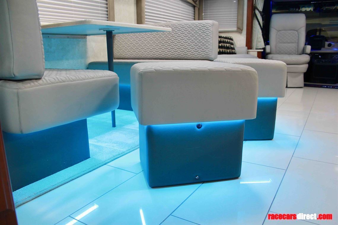 fleetwood-revolution-40l-motorhome-for-sale