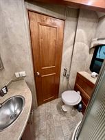 gulfstream-crescendo-324-motorhome-for-sale